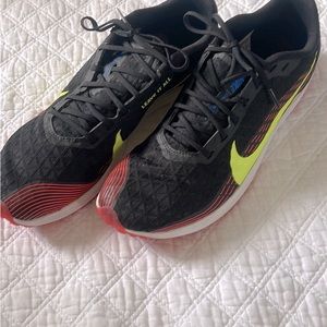Men’s Nike track/cross country shoes
